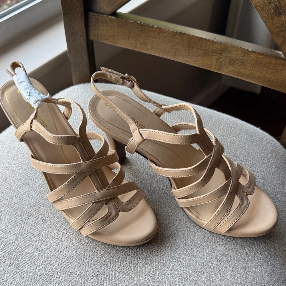Dream Pairs Beige Strappy Sandals